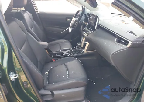 2023 Toyota Corolla Cross Xle z USA, uszkodzony, nr VIN 7MUDAABG0PV053535